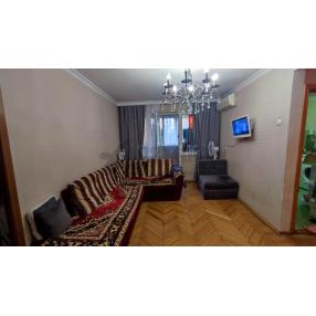 2-к. квартира, 52 м², 3/5 эт.