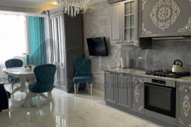 3-к. квартира, 105 м², 4/5 эт.