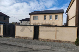 Дом 175 м² на участке 4,5 сот.