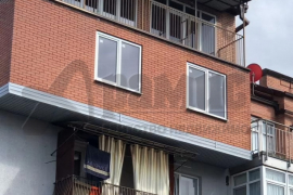 3-к. квартира, 90 м², 4/4 эт.