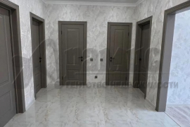 3-к. квартира, 90 м², 1/5 эт.