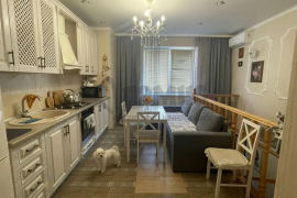 2-к. квартира, 74 м², 1/6 эт.