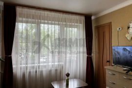 2-к. квартира, 43 м², 3/5 эт.