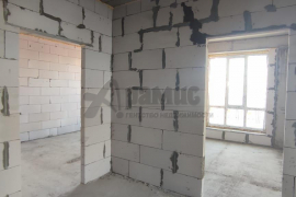 3 комн. на Магкаева