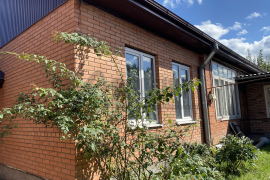 Дом 111 кв м 4,7 сот общ двор