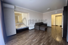 Сдаю 1комк по Шамиля Джигкаева