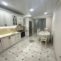 2-к. кв, 68,5 м², 4/4 эт.