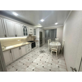 2-к. кв, 68,5 м², 4/4 эт.