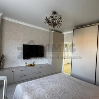 2-к. квартира, 70 м², 2/5 эт.