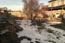 Зем участок в р-не стад. Спартак