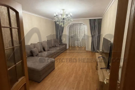 3-к. квартира, 74 м², 3/5 эт.