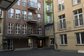 2-к. квартира, 75 м², 5/5 эт.