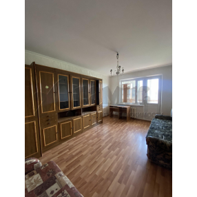 Продаю 2ккв по Весенней