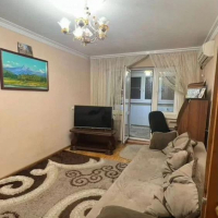 2-к. квартира, 55 м², 3/5 эт.