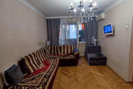 2-к. квартира, 52 м², 3/5 эт.